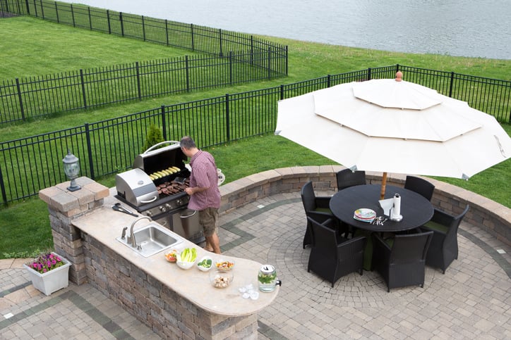 10 Outdoor Kitchen Design Trends for 2025