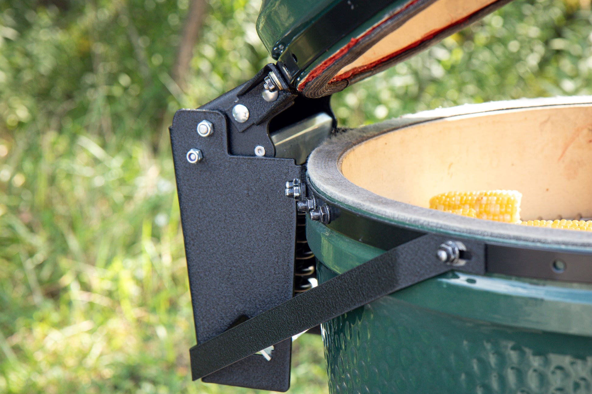 Over-Easy Hinge 3