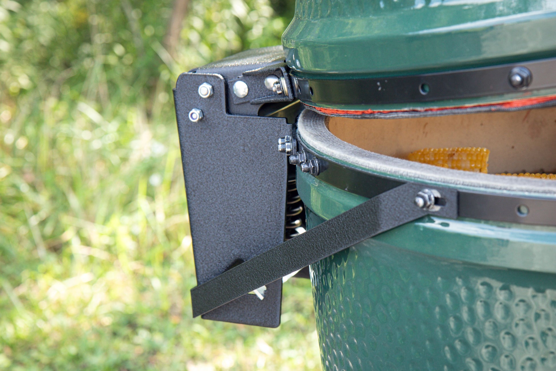 Over-Easy Hinge 4